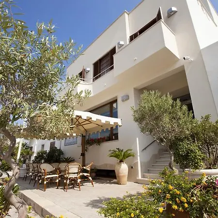 Piccolo 3* San Vito Lo Capo